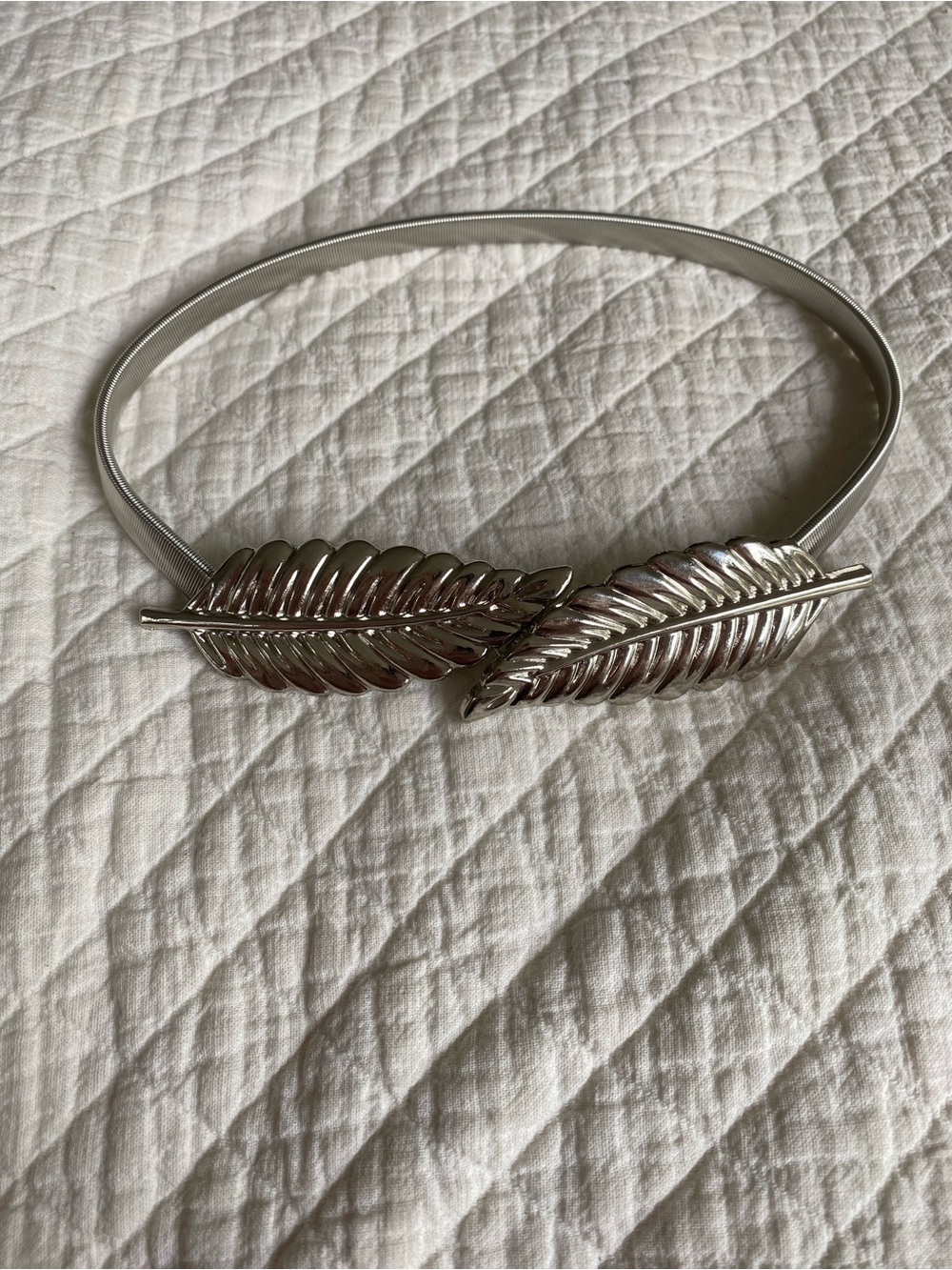 Festival Boho Coil Stretchy Belt with Leaf Buckle in Metallic Silver Tone Small